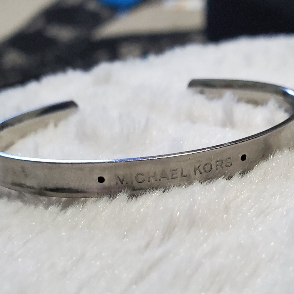 Michael kors cuff bangle